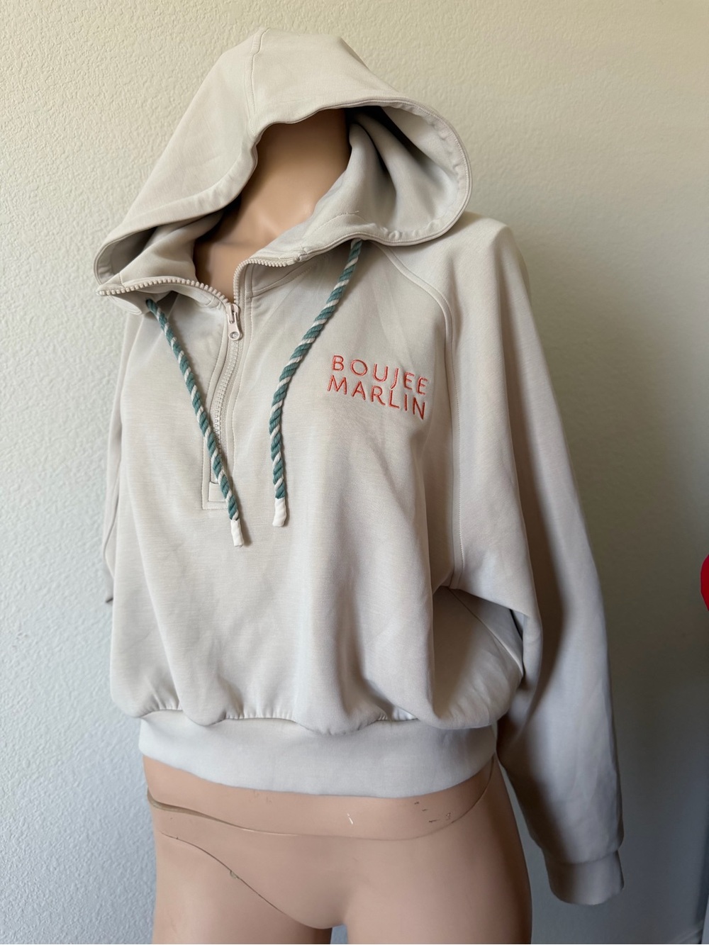 New Boujee Marlin Cream Hoodie Sweatshirt small